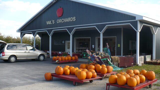 Vail’s Orchards